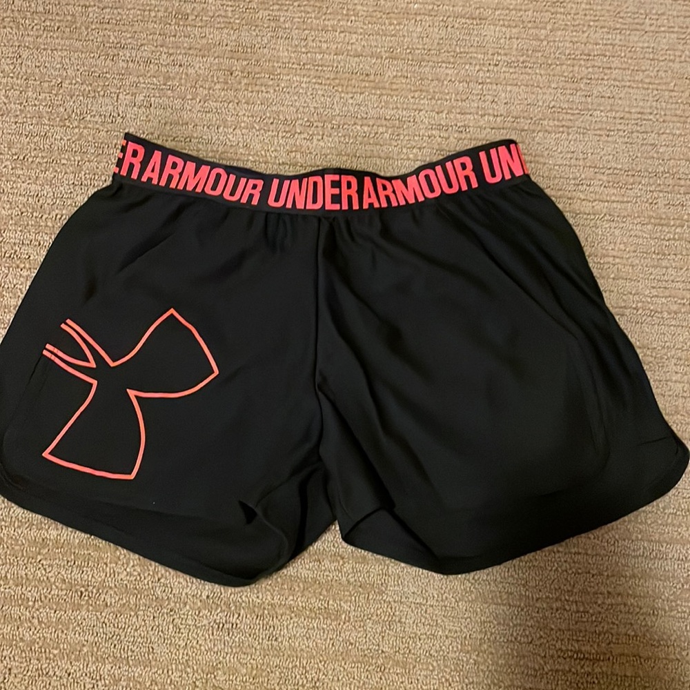 Under Armour athletic shorts with pockets, size small